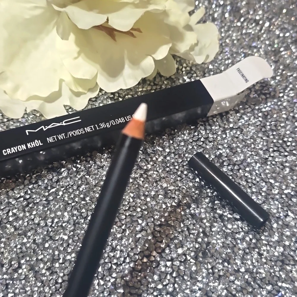 ❇️🧚‍♀️FASCINATING Mac Cosmetics Eye Kohl Eye Pencil NWT